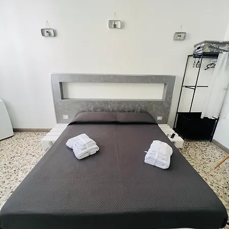 Verso Ovest Lägenhet